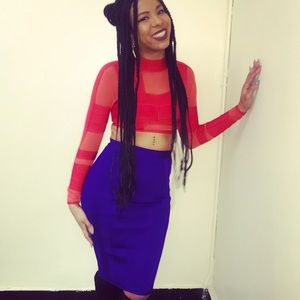 Long sleeve crop top